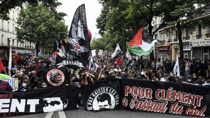 Une manifestation en mémoire du militant antifaciste Clément Méric, tué en 2013, à Paris, le 5 juin 2021. (BERTRAND GUAY / AFP)