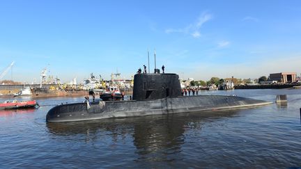 Le sous-marin "San Juan", à quai à Buenos Aires (Argentine), en 2014. (HANDOUT / MARINE ARGENTINE / AFP)