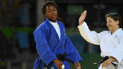 &nbsp; (La déception de Clarisse Agbegnenou, battue en finale par la Slovène Tina Trstenjak © TOSHIFUMI KITAMURA / AFP)