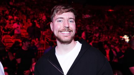 Le youtuber MrBeast, à Miami, aux États-Unis, le 9 mars 2024. (CHRIS UNGER / ZUFFA LLC)