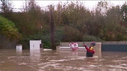 Pour la seule année 2023, le coût des catastrophes climatiques en France s'est élevé à 6,5 milliards d'euros, avec notamment les inondations dans le Nord, qui ont fait 40 000 sinistrés. (franceinfo)