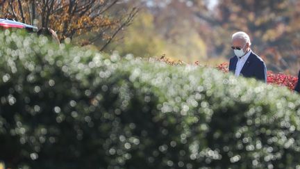 Le président élu Joe Biden, aux abords d'une église de Wilmington, Delaware (Etats-Unis), dimanche 8 novembre 2020.&nbsp; (JOE RAEDLE / GETTY IMAGES NORTH AMERICA / AFP)