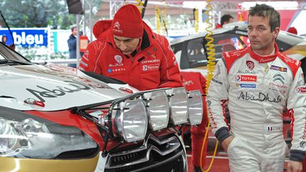 Sébastien Loeb au départ du rallye de Monte-Carlo 2013