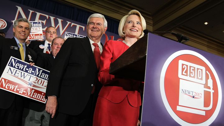 Newt Gingrich et sa femme, Callista, le soir du "Super Tuesday", &agrave; Atlanta, en G&eacute;orgie (Etats-Unis), le 6 mars 2012. (ALEX WONG / GETTY IMAGES NORTH AMERICA )