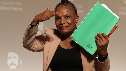 La candidate à l'élection présidentielle plébiscitée par la Primaire populaire, Christiane Taubira, à la fondation Abbé Pierre, à Paris, le 2 février 2022.&nbsp; (GEOFFROY VAN DER HASSELT / AFP)