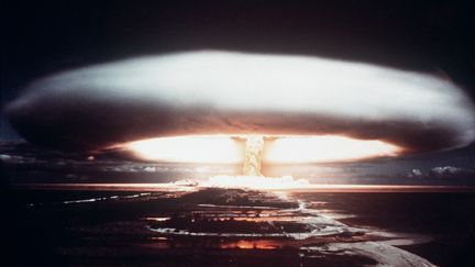 Une explosion nucléaire sur l'Atoll de Mururoa (Polynésie française.) en 1971. (AFP)