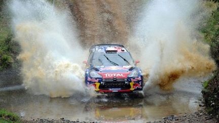 Le Français Sébastien Loeb au volant de sa Citroën