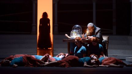 "Faust" à l'Opéra Bastille, mise en scène de Jean-Romain Vespirini
 (Vincent Pontet/Opéra national de Paris)