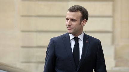 Emmanuel Macron, dans la cour de l'Elysée, à Paris, le 19 février 2019.&nbsp; (LUDOVIC MARIN / AFP)