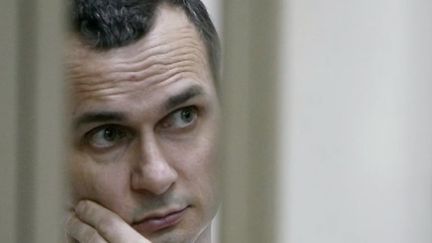 De nombreuses personnalités soutiennent le cinéaste Oleg Sentsov. (CAPTURE D'ÉCRAN FRANCEINFO)