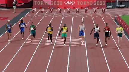 La finale du 100 m masculin des Jeux de Tokyo aura lieu dimanche 1er août à 14h50. (GIUSEPPE CACACE / AFP)