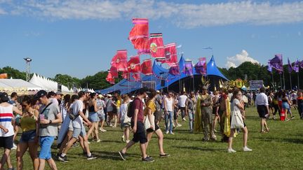 Ambiance estivale et ciel beu à We Love Green 2019. (LAURE NARLIAN)