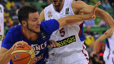 Joffrey Lauvergne sous le maillot français (JORGE GUERRERO / AFP)