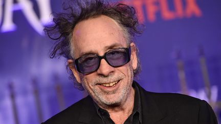 Le réalisateur américain Tim Burton à Los Angeles, en Californie (Etats-Unis) le 16 novembre 2022 (LISA O'CONNOR / AFP)