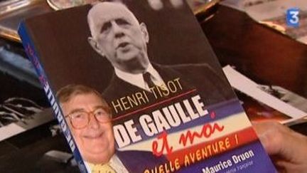 Henri Tisot rend hommage à De Gaulle dans son dernier livre
 (Culturebox)