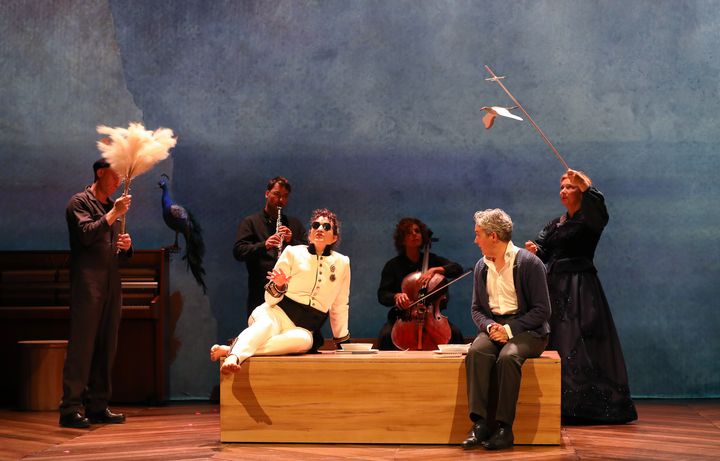 Scene from "The Extraordinary Destiny of Sarah Bernhardt" at the Palais-Royal theater. (FABIENNE RAPPENEAU)