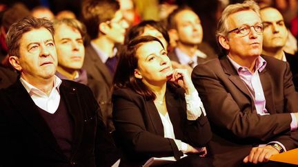 Jean-Luc M&eacute;lenchon, C&eacute;cile Duflot et Pierre Laurent, le 19 janvier 2015 lors du meeting de soutien &agrave; Syriza organis&eacute; au gymnase Japy, &agrave; Paris. (JALLAL SEDDIKI / CITIZENSIDE.COM / AFP)