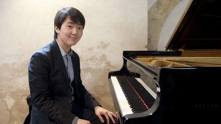 Le pianiste coréen Seong-Jin Cho, gagnant de l'édition 2015 du concours Chopin. (MICHAL KAMARYT/AP/SIPA / AP)