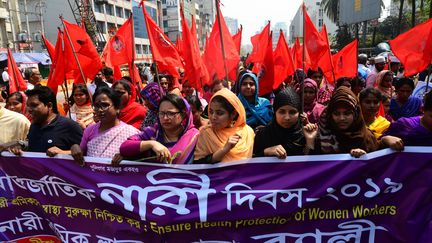 Bangladesh : des milliers de femmes manifestent pour demander plus de sécurité et de meilleures conditions sociales à Dhaka, le 8 mars 2019.&nbsp; (STR / NURPHOTO / AFP)