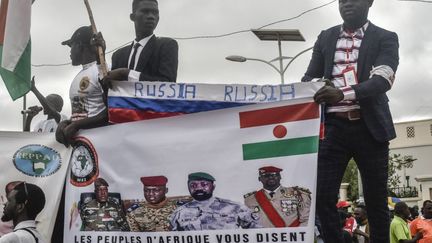 Des supporters du coup d'Etat à Niamey (Niger), le 3 août 2023. (- / AFP)