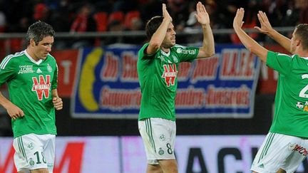 Les Verts veulent enchaîner et rester aux contacts des premières places de la Ligue 1.  (FRANCOIS LO PRESTI / AFP)