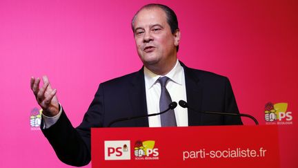 Le premier secrétaire du Parti socialiste, Jean-Christophe Cambadélis, le 15 décembre 2015 à Paris. (FRANCOIS GUILLOT / AFP)