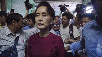 Birmanie : Aung San Suu Kyi va-t-elle pouvoir diriger le pays ?