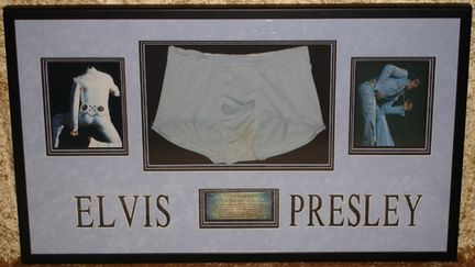 Le slip sale d'Elvis sera mis en vente le 8 septembre 2012, &agrave; Stockport (Royaume-Uni). (OMEGA AUCTIONS)