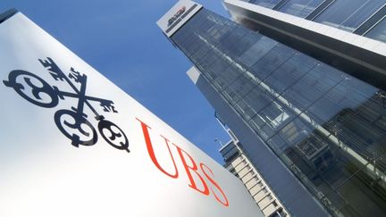 Des locaux de la banque UBS &agrave; Francfort (Allemagne), le 16 d&eacute;cembre 2011. (RENE SPALEK / BILDERBERG)