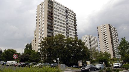 La cit&eacute; des Larris de Fontenay-sous-Bois (Val-de-Marne), d'o&ugrave; sont originaires la vingtaine d'agresseurs pr&eacute;sum&eacute;s de deux jeunes filles victimes de viols collectifs entre 1999 et 2001. (STEPHANE DE SAKUTIN / AFP)