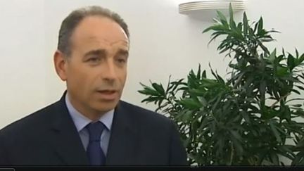 Jean-Fran&ccedil;ois Cop&eacute; dans ses bureaux &agrave; Meaux (Seine-et-Marne), jeudi 22 novembre 2012. (FRANCETV INFO / FRANCE TÉLÉVISIONS )