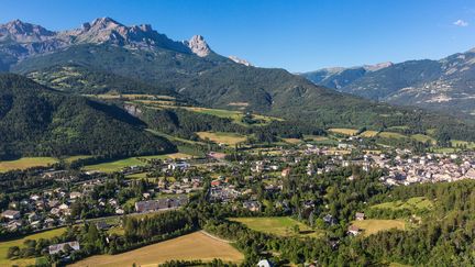 L'&eacute;picentre du s&eacute;isme est situ&eacute; &agrave; proximit&eacute; de Barcelonnette&nbsp;(Alpes-de-Haute-Provence). (BERTRAND BODIN / ONLY FRANCE / AFP)