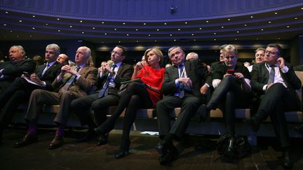 Laurent Wauquiez, Bruno Retailleau, Valérie Pécresse et d'autres élus Les Républicains, le 27 janvier 2018 à Paris. (GEOFFROY VAN DER HASSELT / AFP)