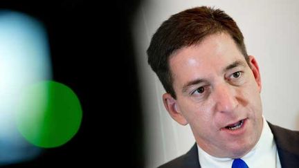 &nbsp; (Le journaliste Glenn Greenwald, ancien confident d'Edward Snowden, publie un nouveau document sur son site internet © Maxppp)