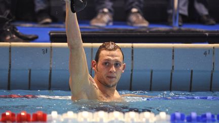 Amaury Leveaux apr&egrave;s sa qualification pour les Jeux olympiques de Londres, le 24 mars 2012, &agrave; Dunkerque (Nord). ( REUTERS)