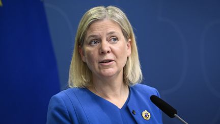 La Première ministre suédoise,&nbsp;Magdalena Andersson, lors d'une conférence de presse à Stockholm&nbsp;(Suède), le 16 mai 2022. (HENRIK MONTGOMERY / TT NEWS AGENCY / AFP)