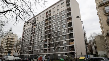 Mireille Knoll a été assassinée dans&nbsp;son appartement de cet immeuble du 11e arrondissement de Paris. (THOMAS SAMSON / AFP)