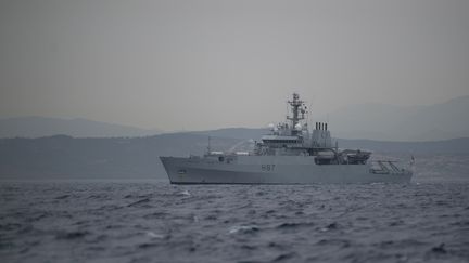 &nbsp;Le HMS Echo de la&nbsp;Royal Navy patrouillant au large de Gibraltar, le 5 juillet 2019.&nbsp; (JORGE GUERRERO / AFP)