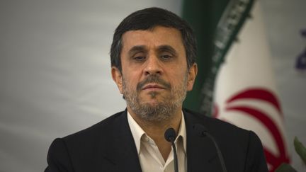 Le pr&eacute;sident iranien&nbsp;Mahmoud Ahmadinejad &agrave; T&eacute;h&eacute;ran (Iran) le 8 f&eacute;vrier 2012. (MORTEZA NIKOUBAZL / REUTERS)