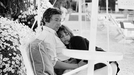 Serge Gainsbourg et Jane Birkin. "Câlin". Cannes, 1969. 30 x 40 cm. (ANDREW BIRKIN, COURTESY GALERIE DE L'INSTANT, PARIS)