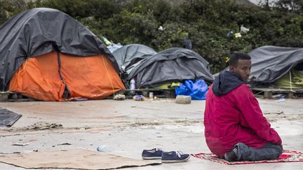  (Un migrant érythréen à Calais, en août 2014 © MAXPPP)