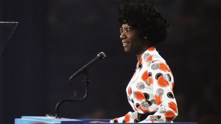 Shirley Chisholm lors de son discours au podium de la Convention nationale des démocrates de 1972. (BETTMANN / BETTMANN)