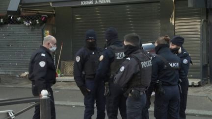 Paris : la prise d’otages prend fin, le forcené interpellé. (FRANCE 3)