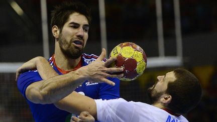 Nikola Karabatic lors du match de l'&eacute;quipe de France de handball contre la Croatie en quart de finale des championnats du monde, le 23 janvier 2013 &agrave; Saragosse (Espagne). (JAVIER SORIANO / AFP)