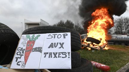 "Gilets jaunes" : des centres commerciaux perturbés