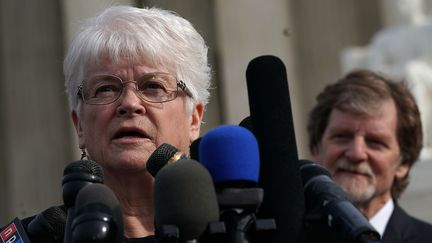 L'artiste florale Barronelle Stutzman lors d'une conférence de presse à Washington (Etats-Unis), le 5 décembre 2017. (ALEX WONG / GETTY IMAGES NORTH AMERICA)