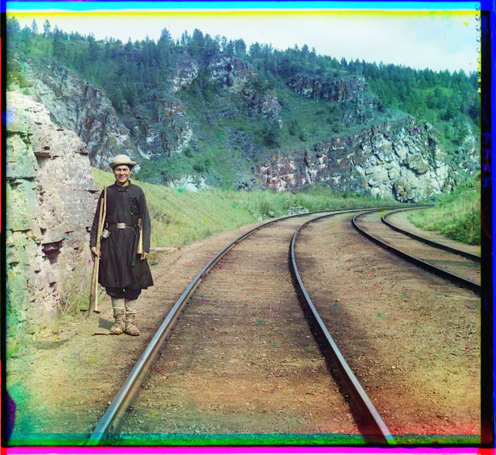 Serguei Mikhailovitch Procoudine-Gorsky, Aiguilleur bachkir (été 1910)
 (Bibliothèque du Congrès, Washington - collection Procoudine-Gorsky/Famille Procoudine-Gorsky)