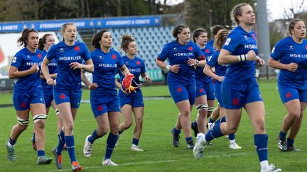 Les joueuses du XV de France avant le match du Tournoi des six nations contre l'Italie, le 26 mars 2023, à Parme. (SIPA)