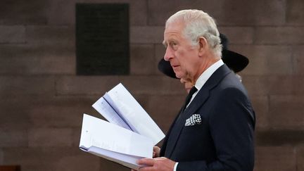 Le roi Charles III, le 13 septembre 2022, à Belfast (Irlande du Nord).
 (LIAM MCBURNEY / AFP)