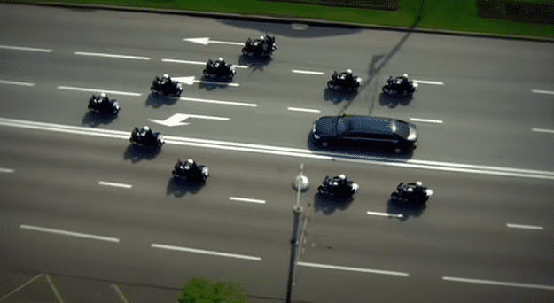 &nbsp; (Le cortège présidentiel russe en mai 2012 à Moscou © DR)